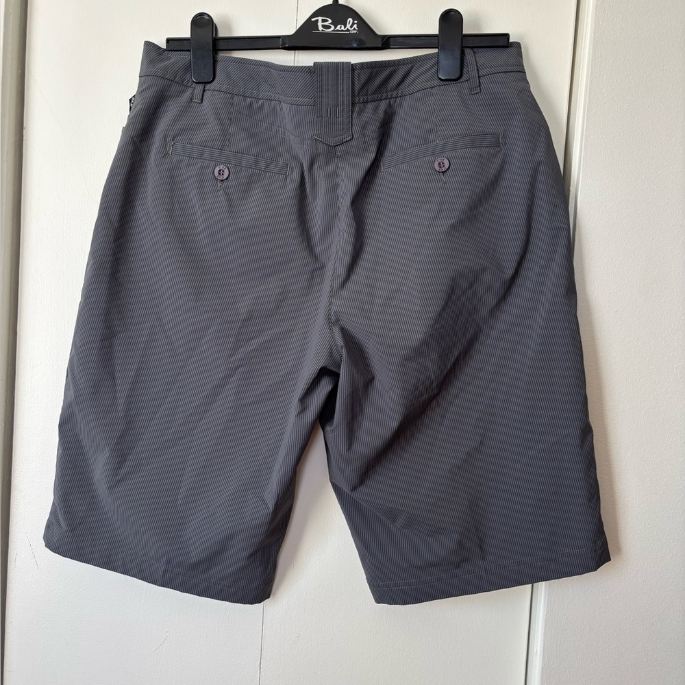 🎉4/30$🎉 NVO Golf Gray Stretch Shorts – Size 12 ✨ - Picture 3 of 5